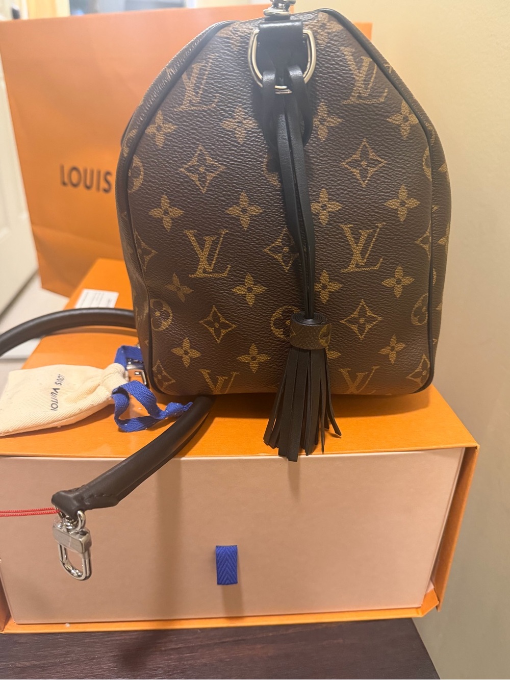 Louis Vuitton Speedy Soft 30 Dark – Monogram Black, style M12243 - Picture 8 of 15